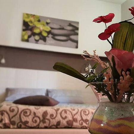 B&B Villa Letizia Inn Кастельбуоно Экстерьер фото