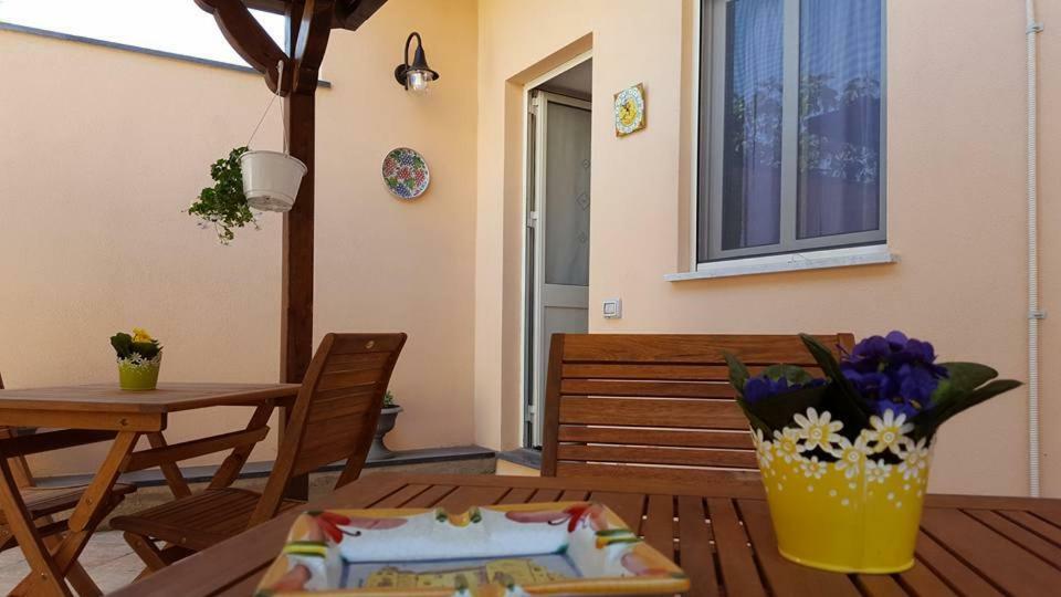 B&B Villa Letizia Inn Кастельбуоно Экстерьер фото